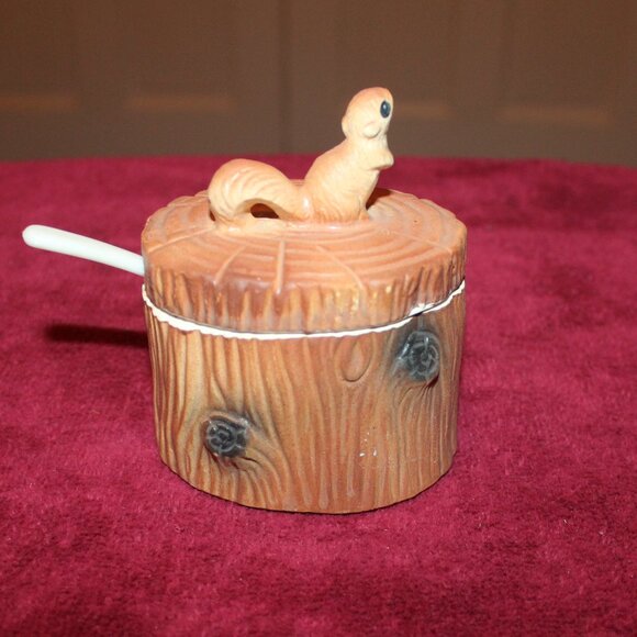 Vintage Ceramic Squirrel on Log, Jam Jar with Spoon - Picture 5 of 5